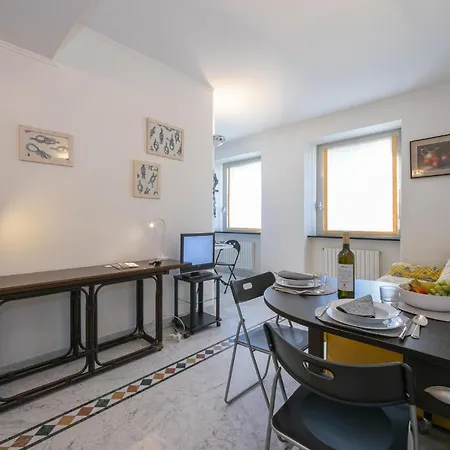 Palace 250m From Sea - Happy Apartment Alassio
