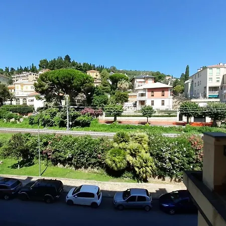 Palace 250m From Sea - Happy Apartment